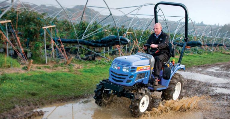 Tracteurs ISEKI TM3217 en situation